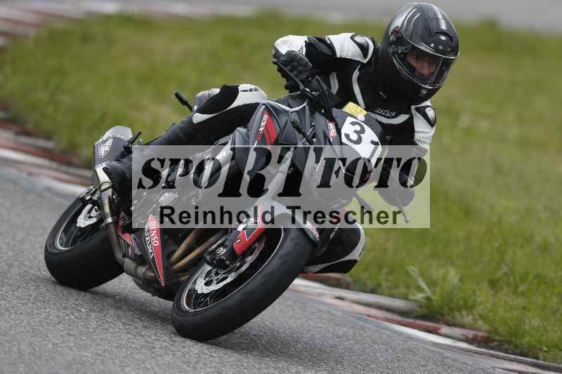 /14 25.04.2024 TZ Motorsport Training ADR/Gruppe gelb/31